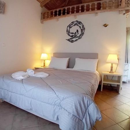 Muses Villas Foinikounda Chambre photo