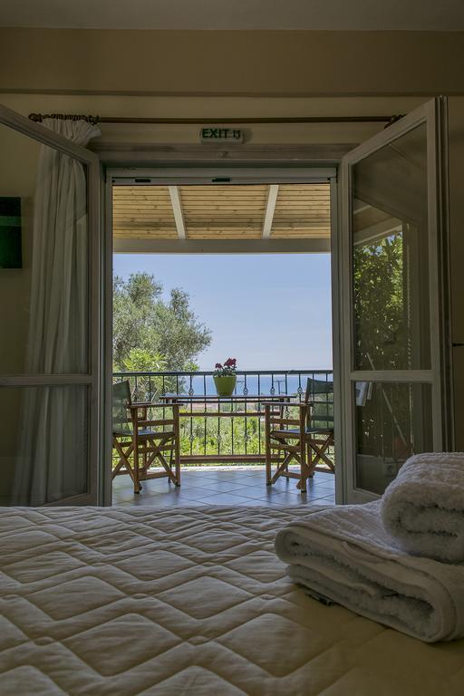 Muses Villas Foinikounda Chambre photo