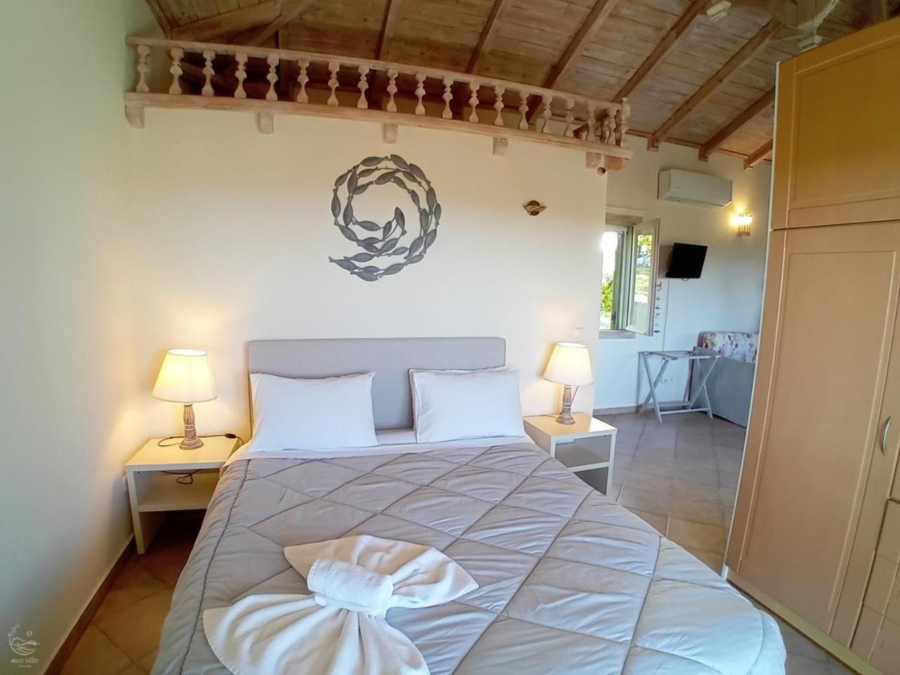 Muses Villas Foinikounda Chambre photo