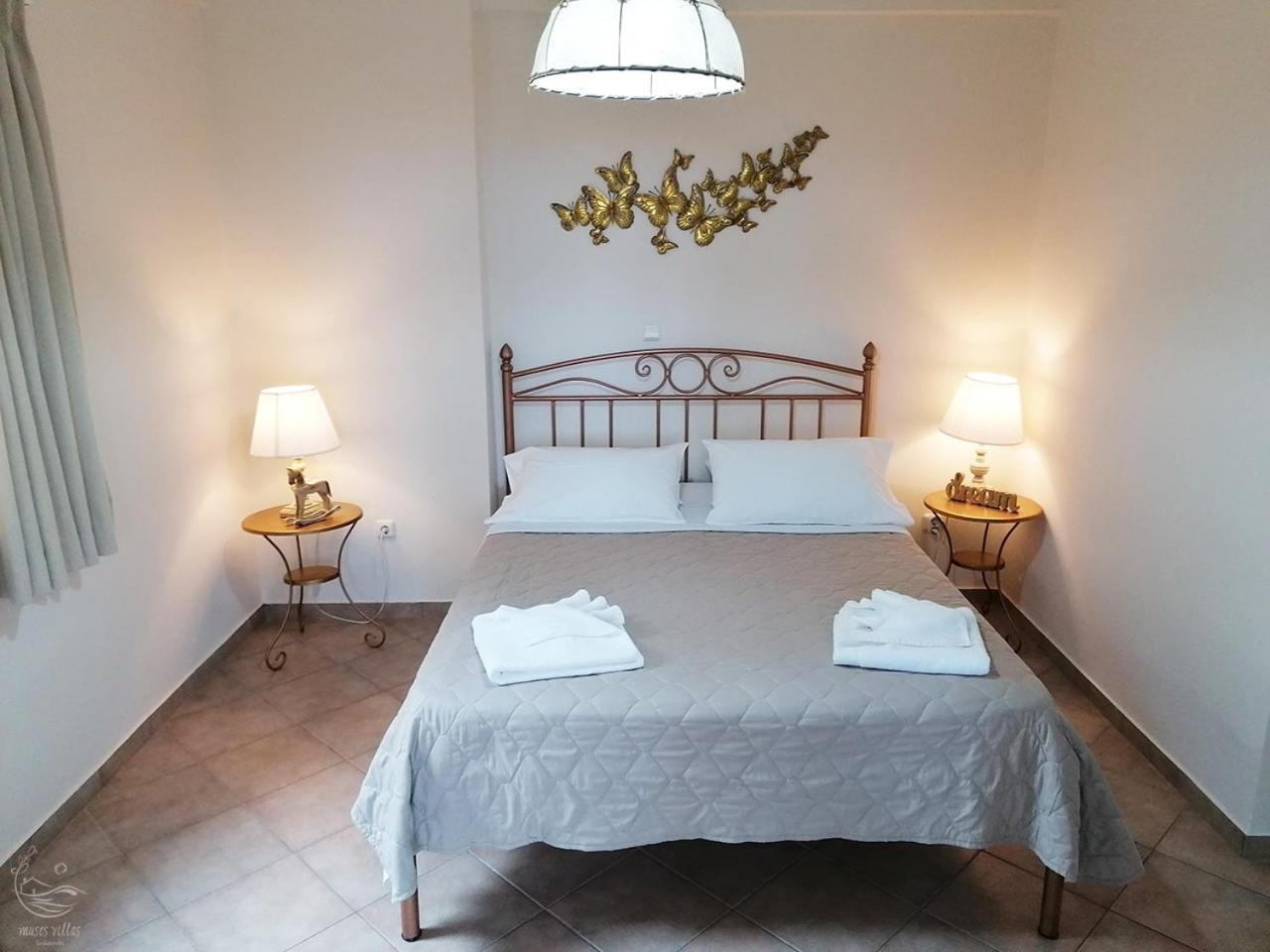 Muses Villas Foinikounda Chambre photo
