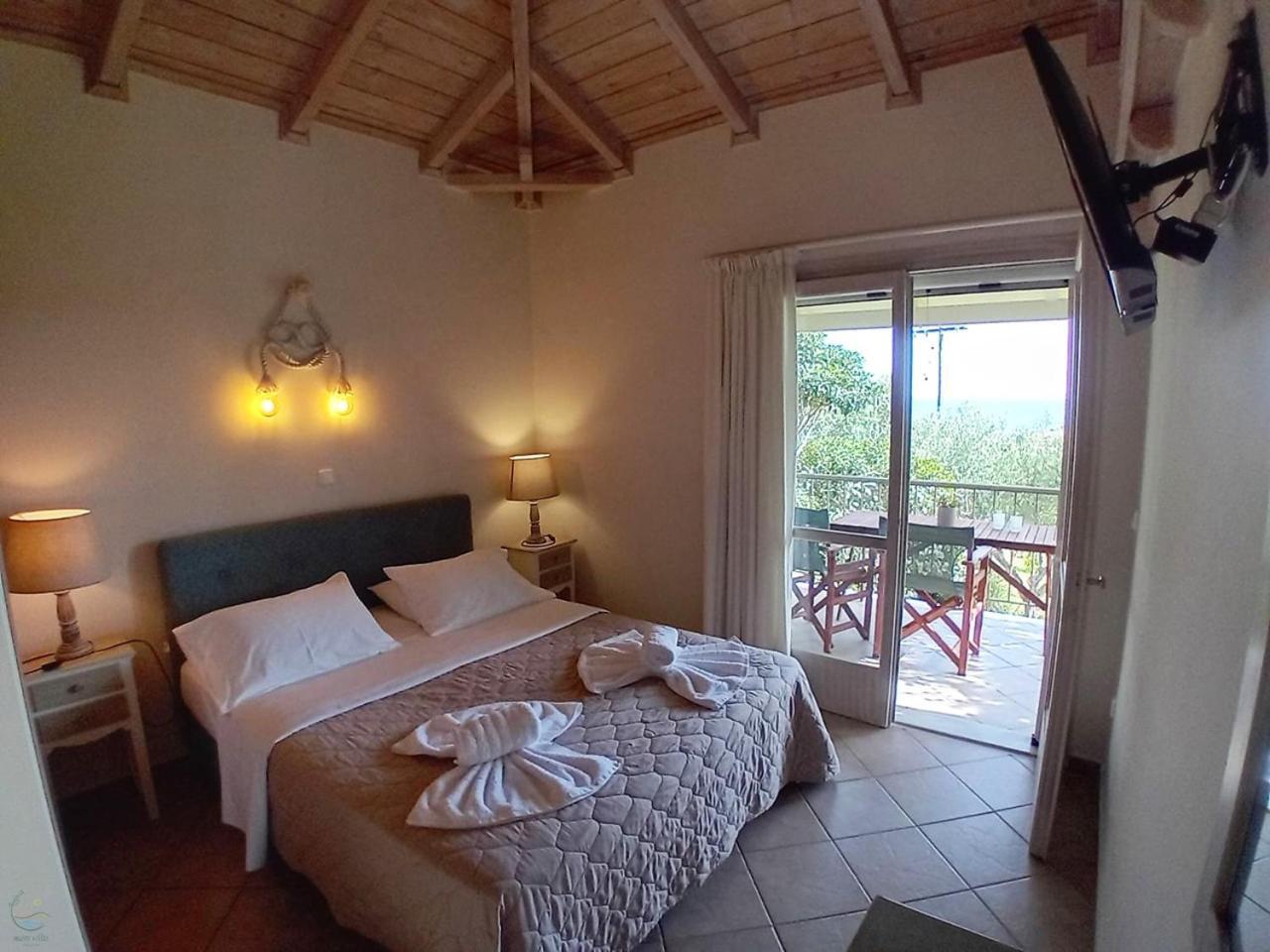 Muses Villas Foinikounda Chambre photo