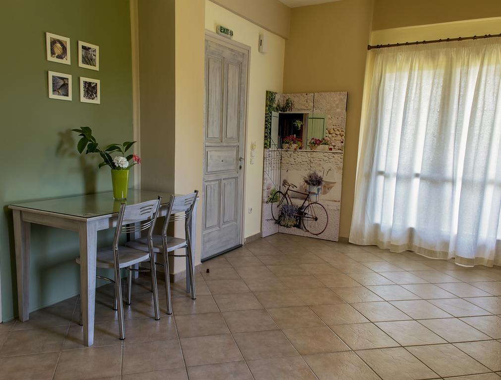 Muses Villas Foinikounda Chambre photo