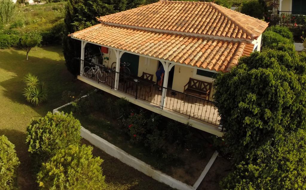 Muses Villas Foinikounda Chambre photo