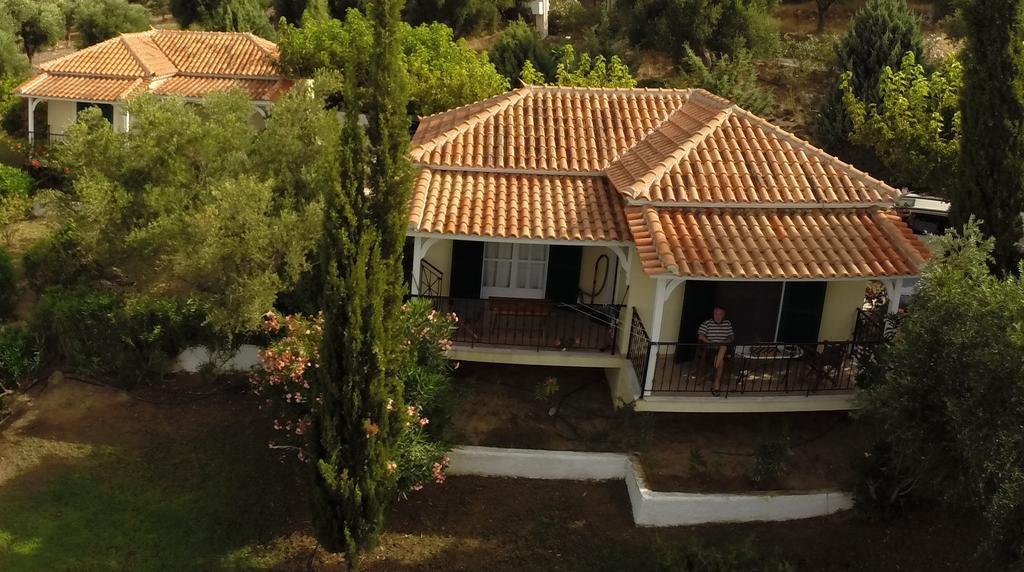 Muses Villas Foinikounda Chambre photo